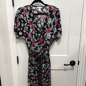 Floral Wrap Jumper - Black, Red, White